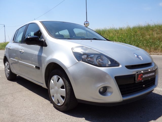 RENAULT Clio usata, con Airbag