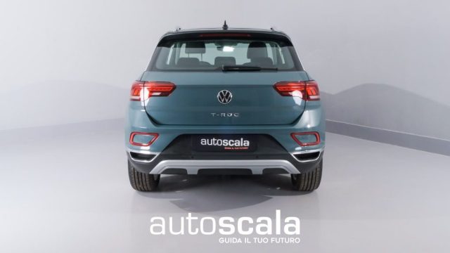 VOLKSWAGEN T-Roc usata, con Autoradio