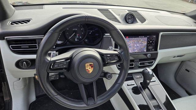PORSCHE Macan usata, con Tettuccio apribile