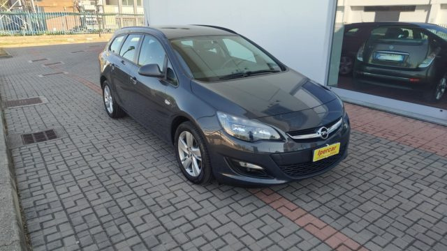 OPEL Astra usata, con Airbag