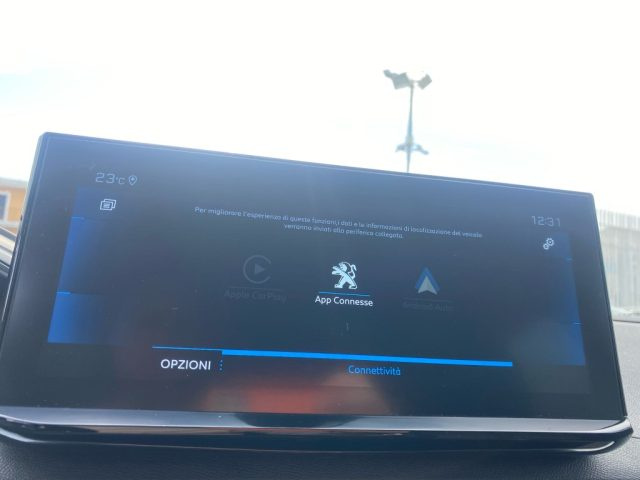 PEUGEOT 3008 usata, con USB
