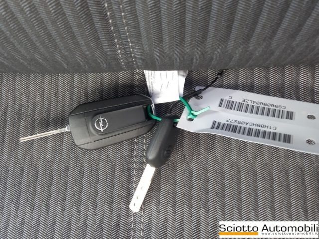 OPEL Corsa usata, con Sensori di parcheggio posteriori