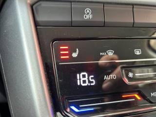 VOLKSWAGEN T-Roc usata, con Sedili riscaldati