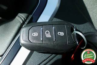 PEUGEOT 3008 usata, con Luci diurne LED
