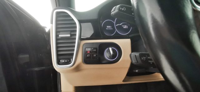 PORSCHE Cayenne usata 65