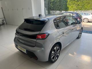 PEUGEOT 208 usata, con Park Distance Control