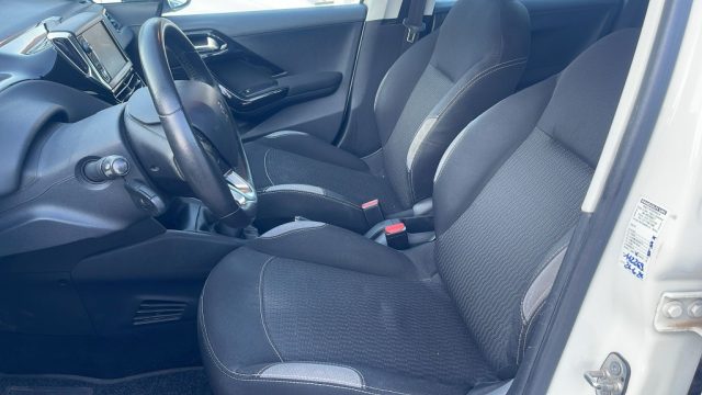 PEUGEOT 208 usata, con Climatizzatore