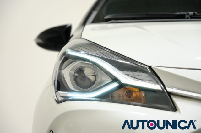 TOYOTA Yaris usata, con Cruise Control