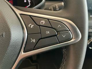 RENAULT Clio usata, con Hill holder