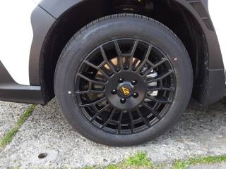 SUBARU Crosstrek usata, con Autoradio