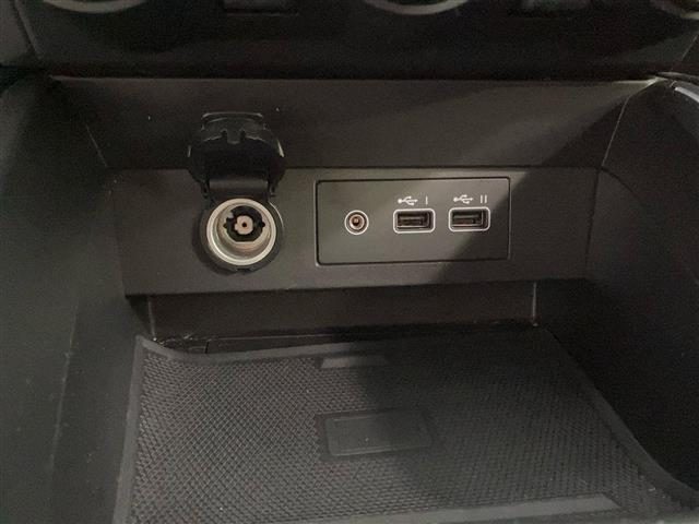 RENAULT Clio usata 23
