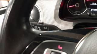 VOLKSWAGEN e-up! usata 21