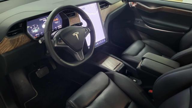 TESLA Model X usata, con Sedile posteriore sdoppiato