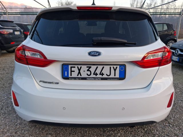 FORD Fiesta usata, con Autoradio