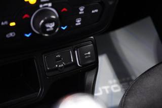 JEEP Renegade usata, con USB
