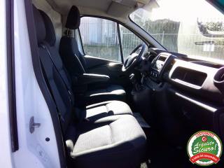 RENAULT Trafic usata, con Bluetooth
