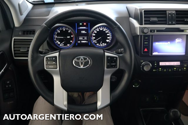 TOYOTA Land Cruiser usata, con Fendinebbia
