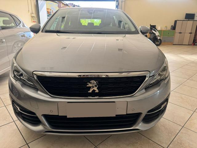 PEUGEOT 308 usata, con Airbag