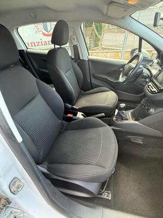 PEUGEOT 208 usata, con Alzacristalli elettrici