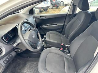 HYUNDAI i10 usata, con Fendinebbia