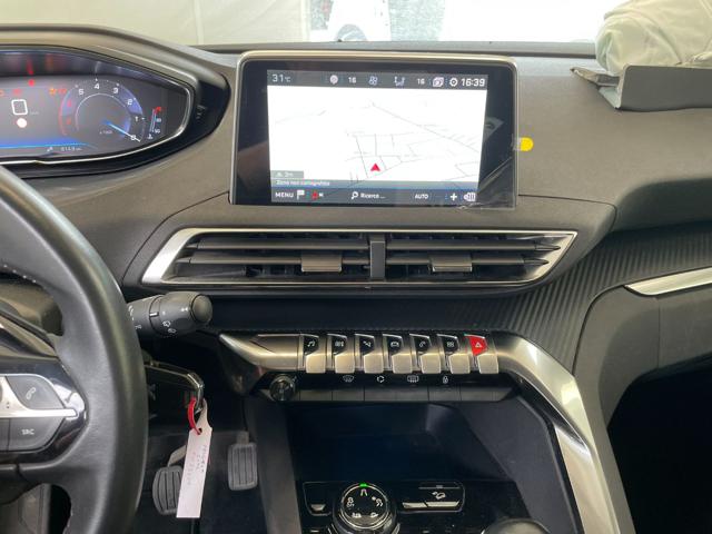 PEUGEOT 5008 usata, con USB