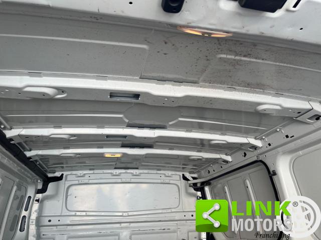 RENAULT Trafic usata 40