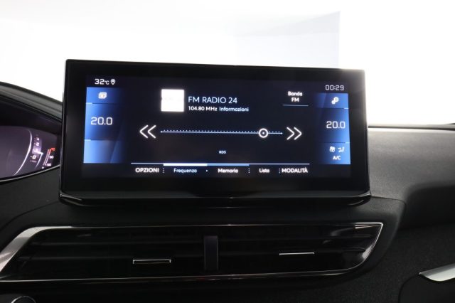 PEUGEOT 3008 usata 10