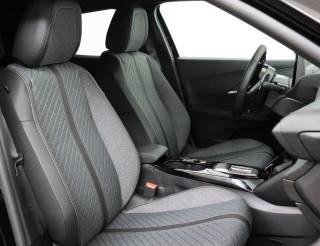 PEUGEOT 2008 usata, con Volante in pelle