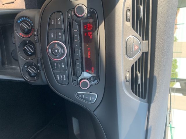 OPEL Corsa usata, con ESP