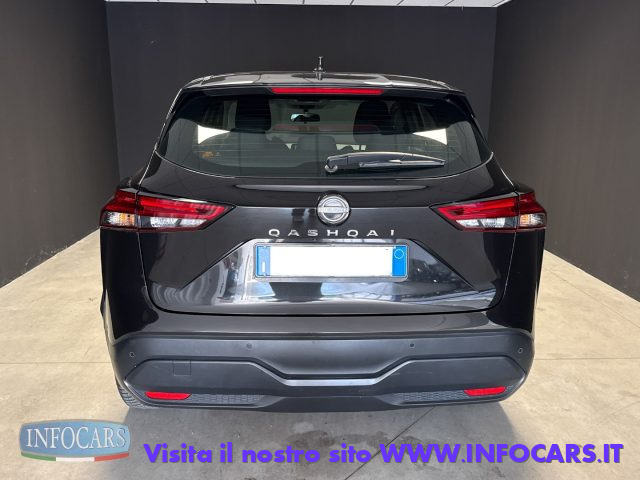 NISSAN Qashqai usata, con Fari LED