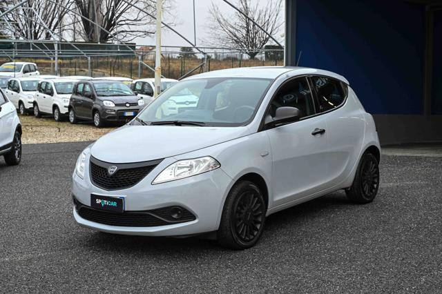 LANCIA Ypsilon usata, con ABS