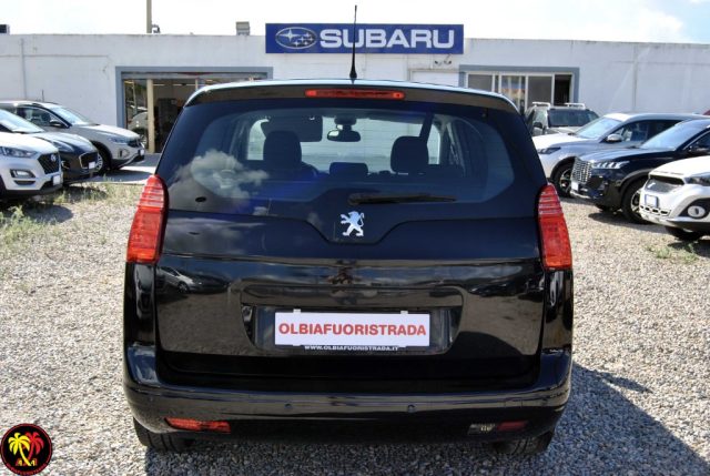 PEUGEOT 5008 usata, con Lettore CD