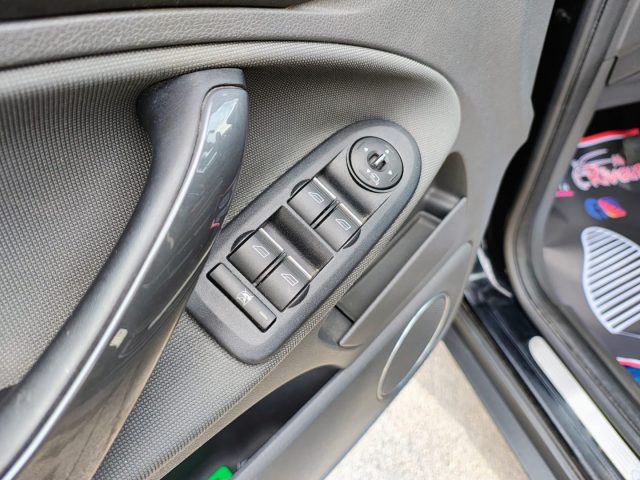 FORD Kuga usata, con Controllo automatico clima