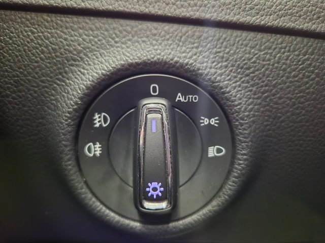 SKODA Superb usata, con Bluetooth