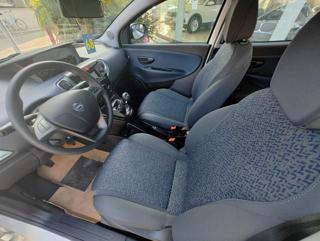 LANCIA Ypsilon usata, con Autoradio