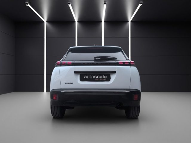 PEUGEOT 2008 usata, con Autoradio