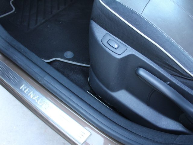RENAULT Captur usata, con Vetri oscurati