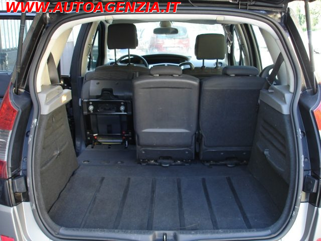 RENAULT Scenic usata 15