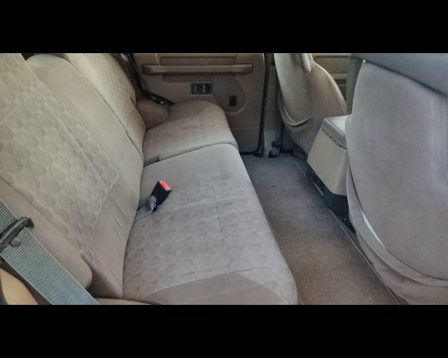 LAND ROVER Discovery usata 12