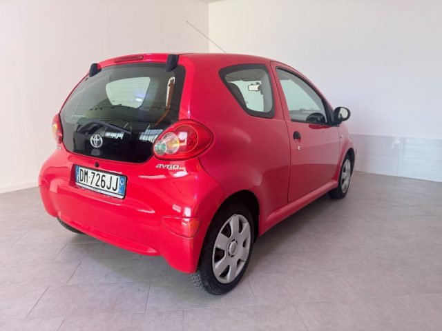 TOYOTA Aygo usata 8