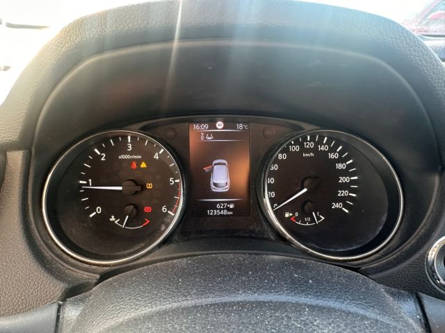 NISSAN Qashqai usata, con Autoradio