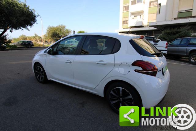 PEUGEOT 208 usata, con Airbag Passeggero