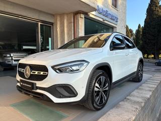 MERCEDES-BENZ GLA 180 d Automatic Sport Plus Pack Night-LUCI AMBIENTE