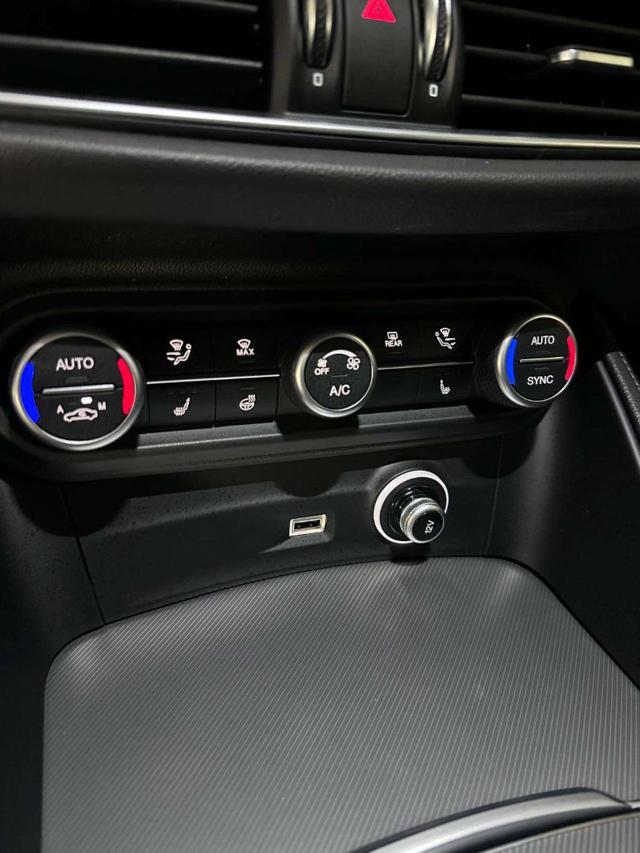 ALFA ROMEO Stelvio usata, con Bluetooth