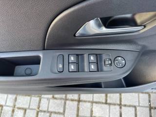 OPEL Corsa usata, con Servosterzo