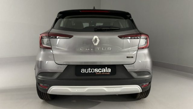 RENAULT Captur usata, con Autoradio