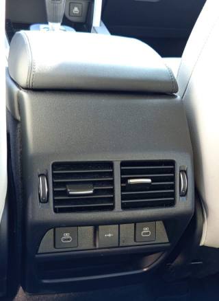 LAND ROVER Discovery Sport usata, con Fendinebbia