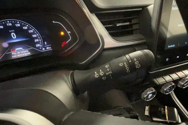 RENAULT Captur usata, con Boardcomputer