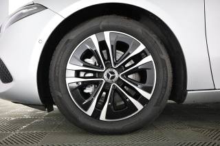 MERCEDES-BENZ A 180 usata 8