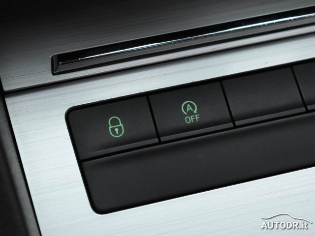 SKODA Octavia usata, con Sensore di pioggia